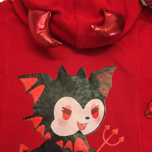 ADORABLE red y2k hoodie with meatllic horns removable tail and kuromi details! - Picture 16 of 16